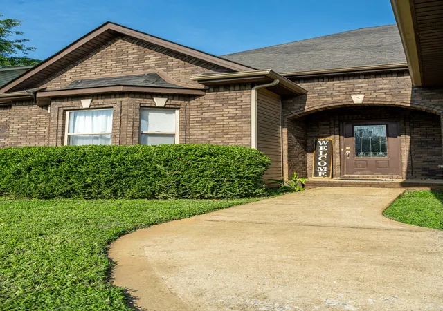 3rd image of 2394 Senseney Dr, Clarksville, TN 37042 | MLS# 3511104