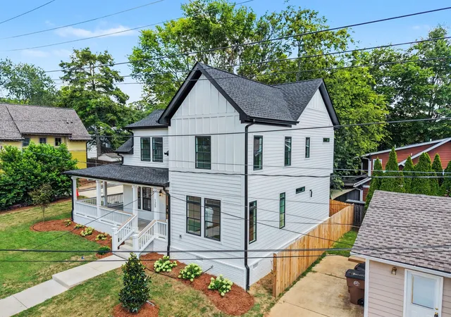 2nd image of 128 41st Ave N, Nashville, TN 37209 | MLS# 3508118