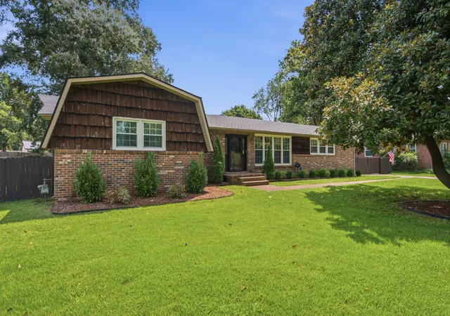 1st image of 826 Rebel Cir, Franklin, TN 37064 | MLS# 3512927