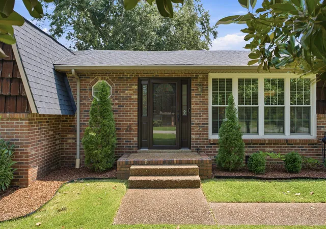 2nd image of 826 Rebel Cir, Franklin, TN 37064 | MLS# 3512927