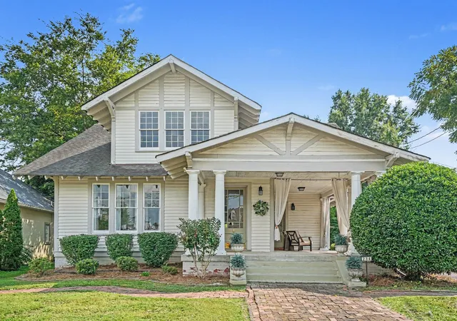 1st image of 234 W Gay St, Lebanon, TN 37087 | MLS# 3513224