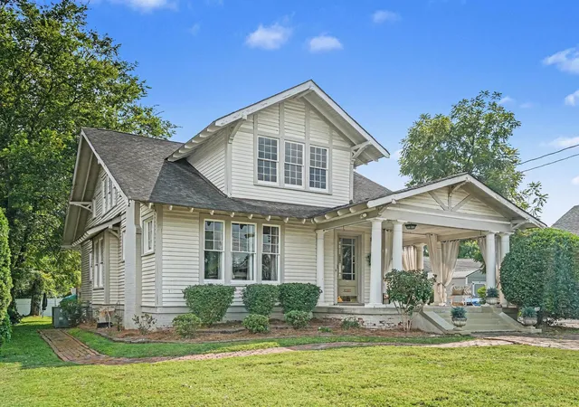 3rd image of 234 W Gay St, Lebanon, TN 37087 | MLS# 3513224