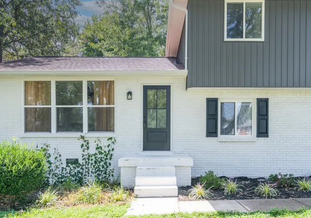 47th image of 2711 E Copeland Ct, Clarksville, TN 37042 | MLS# 3513856