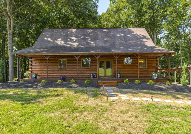 Photo 1 of Single family home for sale at 1817 Cumberland City Rd, Cumberland City, TN 37050 | MLS# 3512550 | Listing updated on 2026-08-20