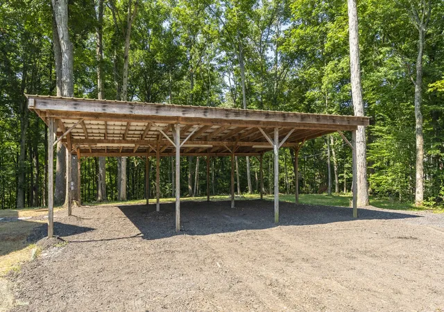 Photo 2 of Single family home for sale at 1817 Cumberland City Rd, Cumberland City, TN 37050 | MLS# 3512550 | Listing updated on 2026-08-20