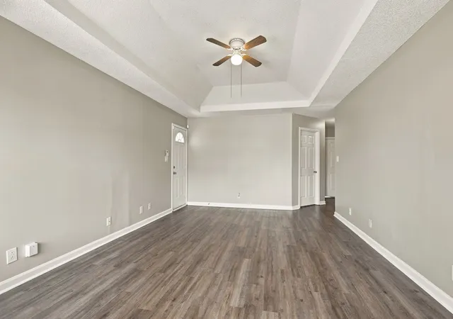 Photo 2 of Single family home for sale at 3433 Merganser Dr, Clarksville, TN 37042 | MLS# 3508108 | Listing updated on 2026-10-26