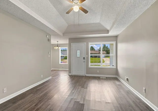 Photo 3 of Single family home for sale at 3433 Merganser Dr, Clarksville, TN 37042 | MLS# 3508108 | Listing updated on 2026-10-26