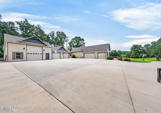 4th image of 1452 Cook Rd, Crossville, TN 38555 | MLS# 3508120