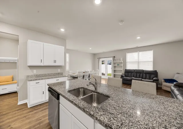 Photo 3 of Single family home for sale at 1138 Barry Baker Ln, White House, TN 37188 | MLS# 3527947 | Listing updated on 2026-09-18