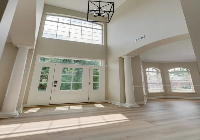 Photo 3 of Single family home for sale at 127 Coarsey Blvd, Hendersonville, TN 37075 | MLS# 3510208 | Listing updated on 2026-08-29