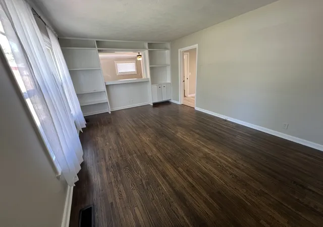 Photo 3 of Single family home for sale at 809 Colfax Dr SE, Nashville, TN 37214 | MLS# 3512399 | Listing updated on 2026-08-30