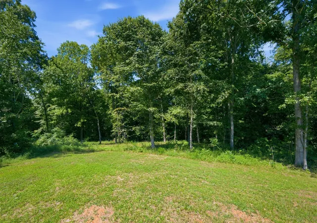 Photo 3 of Single family home for sale at 3033 Bowker Rd, Charlotte, TN 37036 | MLS# 3511252 | Listing updated on 2026-08-19