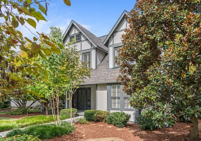 Photo 1 of Single family home for sale at 3628 Richland Ave, Nashville, TN 37205 | MLS# 3610647 | Listing updated on 2026-10-04