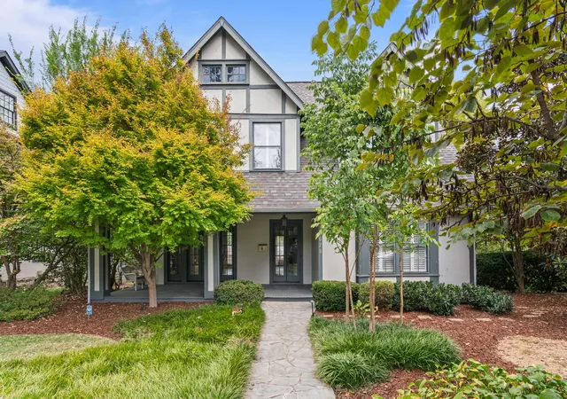 Photo 3 of Single family home for sale at 3628 Richland Ave, Nashville, TN 37205 | MLS# 3610647 | Listing updated on 2026-10-04