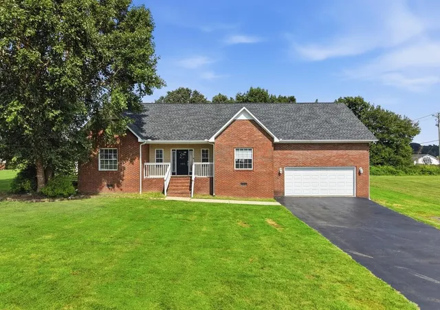 1st image of 105 Prosperity Dr, Baxter, TN 38544 | MLS# 3514135