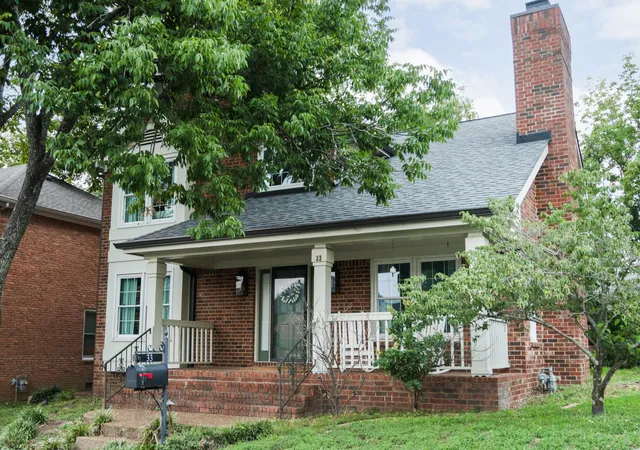 Photo 2 of Single family home for sale at 33 Belcaro Cir, Nashville, TN 37215 | MLS# 3545494 | Listing updated on 2026-09-24