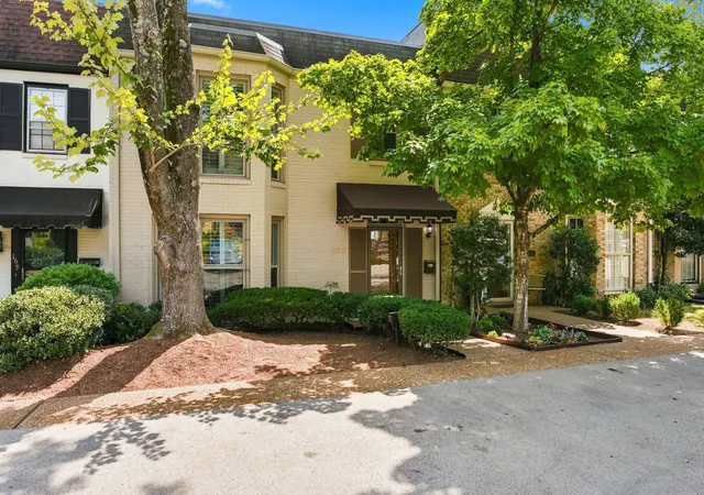 2nd image of 4400 Belmont Park Ter #170, Nashville, TN 37215 | MLS# 3514097