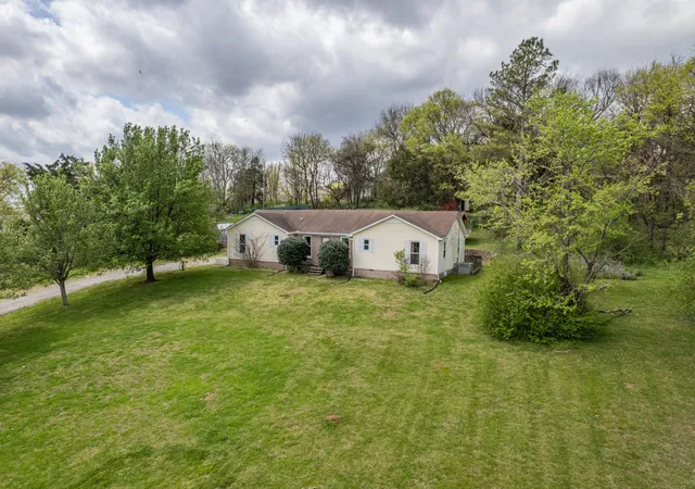 3rd image of 511 N Main St, Cornersville, TN 37047 | MLS# 3508254