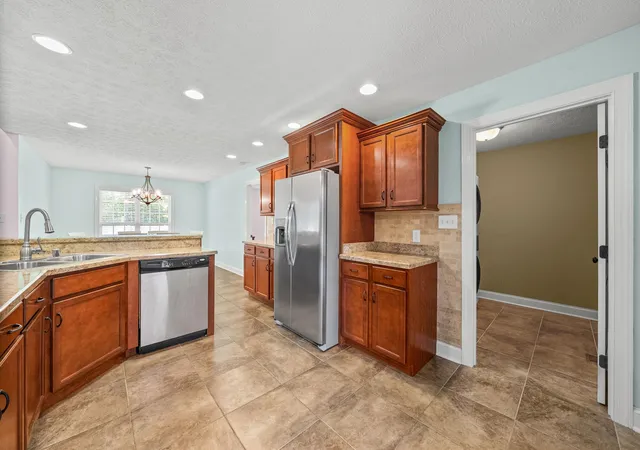 Photo 3 of Single family home for sale at 3662 Steeplechase Ln, Hopkinsville, KY 42240 | MLS# 3510447 | Listing updated on 2026-09-20