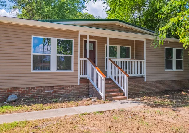 1st image of 12571 Old Tullahoma Rd, Tullahoma, TN 37388 | MLS# 3509894