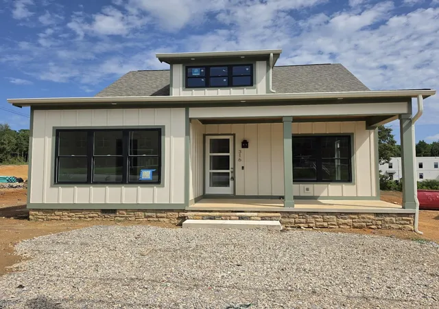 1st image of 316 Thomas Road, Fort Oglethorpe, GA 30742 | MLS# 3520337