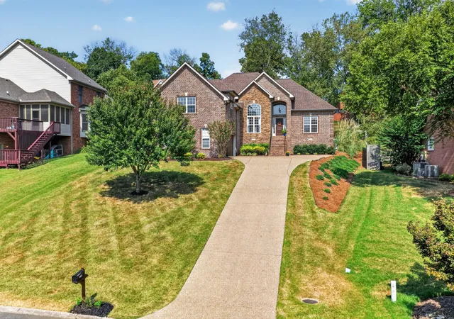 Photo 2 of Single family home for sale at 1145 Kimberly Dr, Goodlettsville, TN 37072 | MLS# 3545931 | Listing updated on 2026-09-25