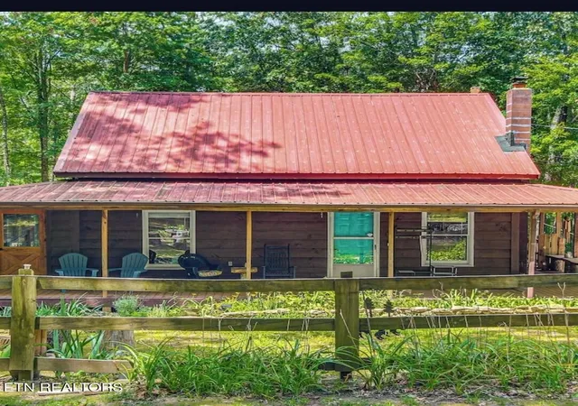 2nd image of 360 Joe Barnett Rd, Jamestown, TN 38556 | MLS# 3508256