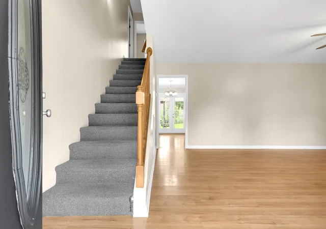 Photo 3 of Single family home for sale at 105 Rainier Dr, Columbia, TN 38401 | MLS# 3510331 | Listing updated on 2026-09-23
