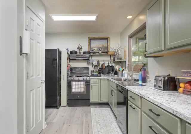 Photo 4 of Single family home for sale at 579 Dogwood Ln, Spring City, TN 37381 | MLS# 3509901 | Listing updated on 2026-09-22