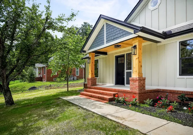 5th image of 303 Westwood Dr, Mc Minnville, TN 37110 | MLS# 3512989