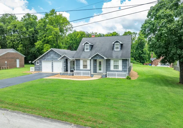 2nd image of 102 Revere Dr, Columbia, TN 38401 | MLS# 3512802