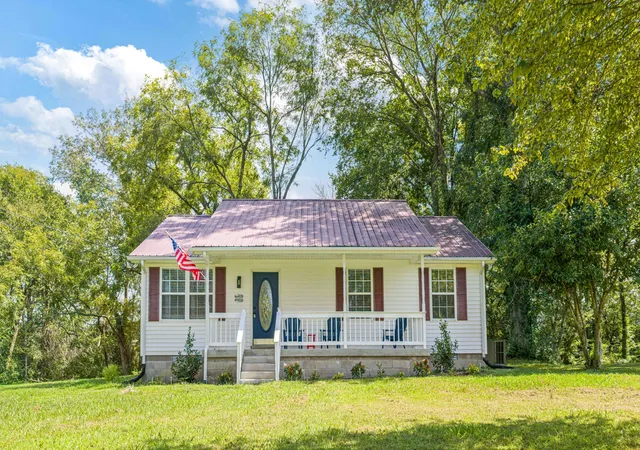 Photo 1 of Single family home for sale at 10501 Viola Rd, Morrison, TN 37357 | MLS# 3542663 | Listing updated on 2026-09-12