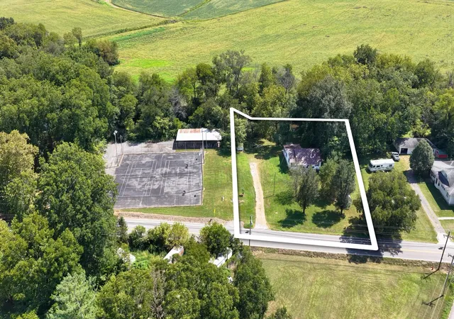 Photo 3 of Single family home for sale at 10501 Viola Rd, Morrison, TN 37357 | MLS# 3542663 | Listing updated on 2026-09-12