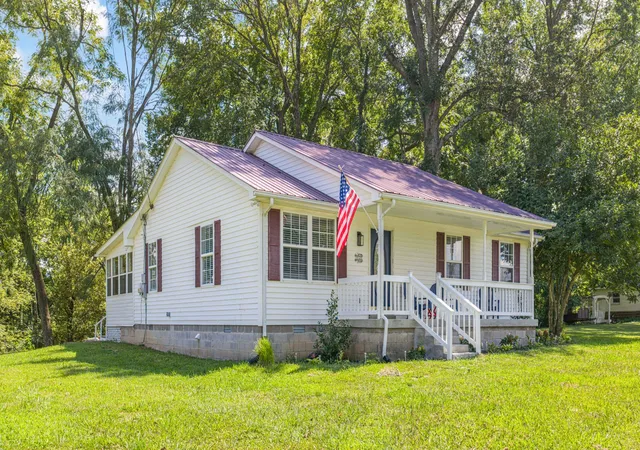Photo 4 of Single family home for sale at 10501 Viola Rd, Morrison, TN 37357 | MLS# 3542663 | Listing updated on 2026-09-12