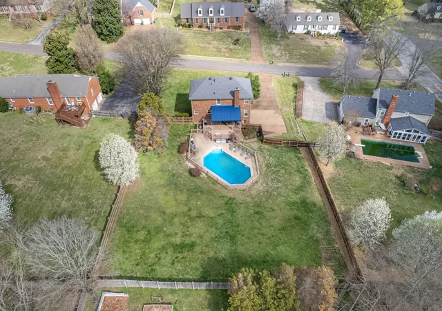 Photo 3 of Single family home for sale at 1503 Heritage Dr, Columbia, TN 38401 | MLS# 3510689 | Listing updated on 2026-08-19