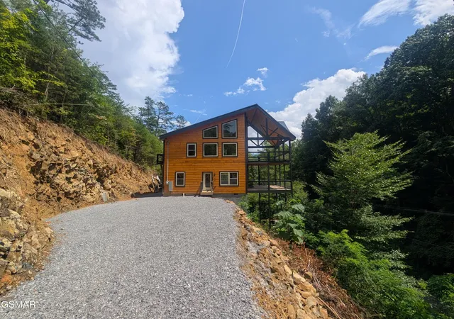 1st image of 928 Ski Mountain Road, Gatlinburg, TN 37738 | MLS# 3509972