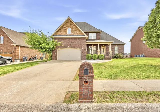 2nd image of 420 Carson Bailey Ct, Clarksville, TN 37043 | MLS# 3509978