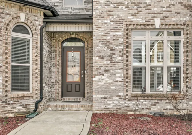 3rd image of 284 Browning Ct, Clarksville, TN 37043 | MLS# 3509996
