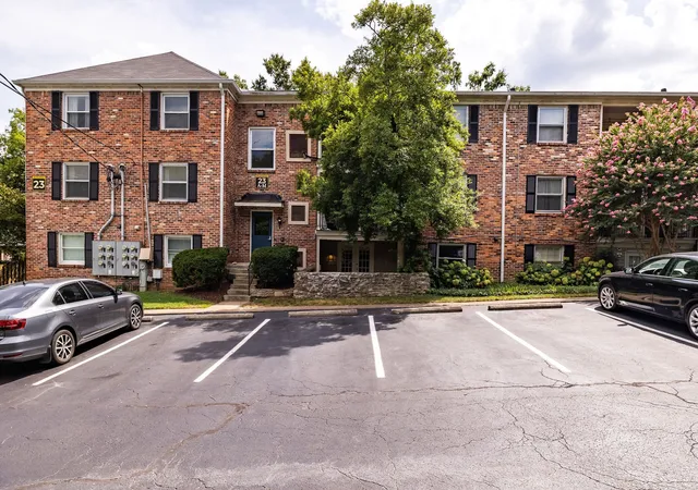 2nd image of 5025 Hillsboro Pike, Nashville, TN 37215