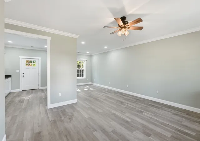 Photo 3 of Single family home for sale at 109 Woodland Dr, Mc Minnville, TN 37110 | MLS# 3510226 | Listing updated on 2026-10-02