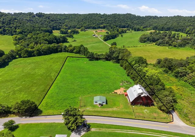 4th image of 17904 Old Kentucky Rd, Walling, TN 38587 | MLS# 3514555