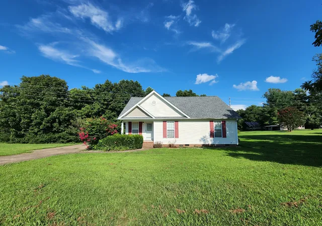 1st image of 1149 Oak Grove Rd, Goodspring, TN 38460 | MLS# 3510025