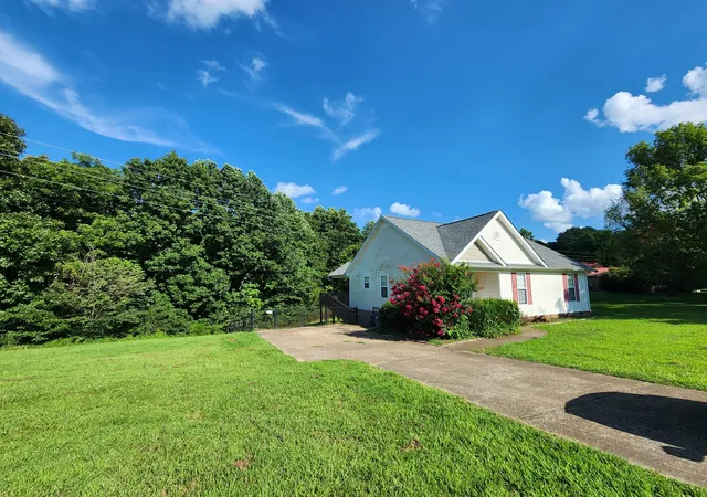 2nd image of 1149 Oak Grove Rd, Goodspring, TN 38460 | MLS# 3510025