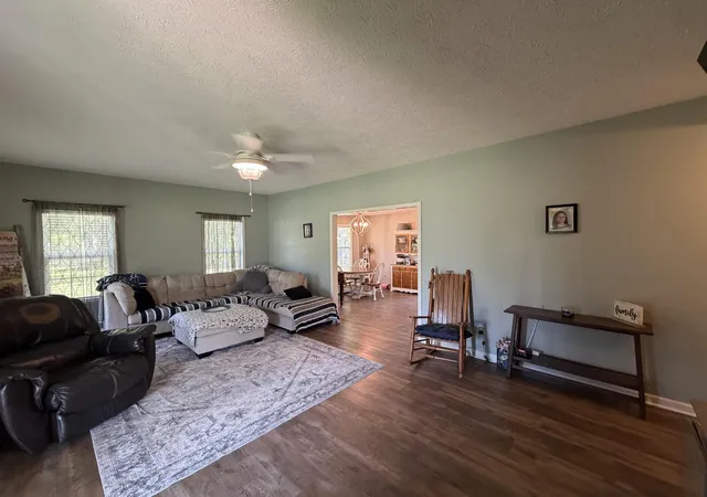 Photo 3 of Single family home for sale at 420 Brandi Dr, Savannah, TN 38372 | MLS# 3594424 | Listing updated on 2026-09-24