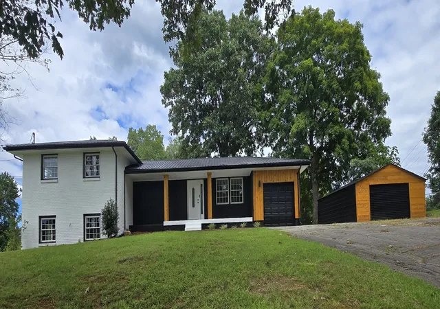 1st image of 1787 W Elmwood Rd, Clarksville, TN 37040 | MLS# 3510452