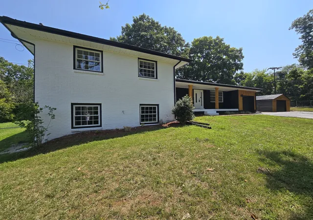 3rd image of 1787 W Elmwood Rd, Clarksville, TN 37040 | MLS# 3510452