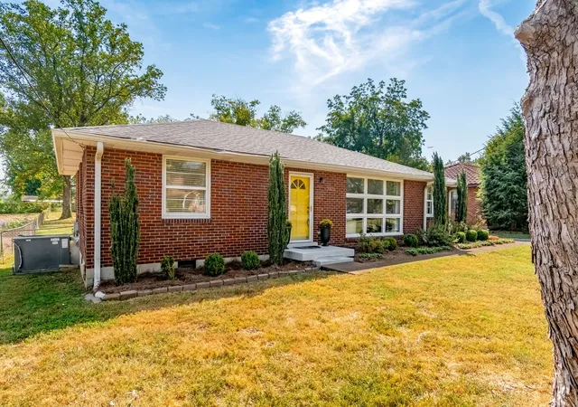 Photo 4 of Single family home for sale at 3220 Avenal Ave, Nashville, TN 37211 | MLS# 3510386 | Listing updated on 2026-09-22