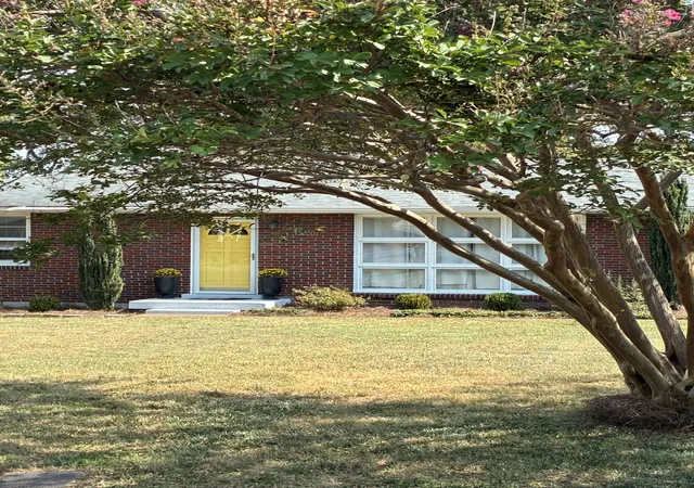 Photo 2 of Single family home for sale at 3220 Avenal Ave, Nashville, TN 37211 | MLS# 3510386 | Listing updated on 2026-09-22