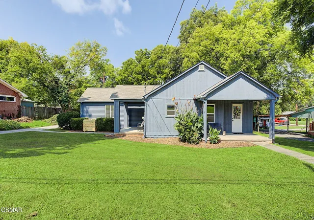 1st image of 528 N College Street, Madisonville, TN 37354 | MLS# 3510030