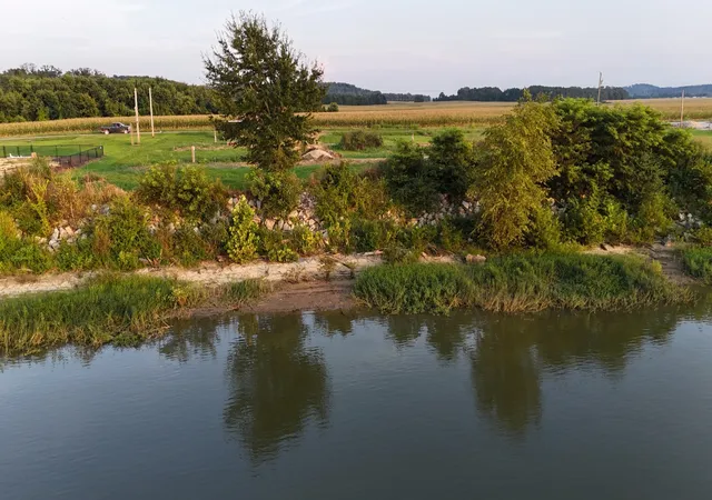 3rd image of 2729 Hardin Bottom River Rd, Clifton, TN 38425 | MLS# 3510753
